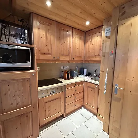 Apartment Duplex Skis Aux Pieds Avec Bureau, Wifi Et Tv Grand Ecran - Fr-1-355-252 Les Allues
