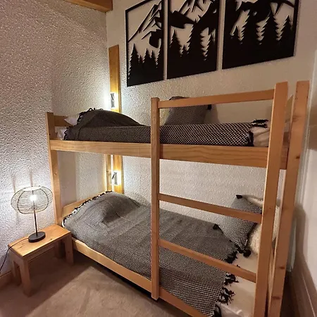 Duplex Skis Aux Pieds Avec Bureau, Wifi Et Tv Grand Ecran - Fr-1-355-252